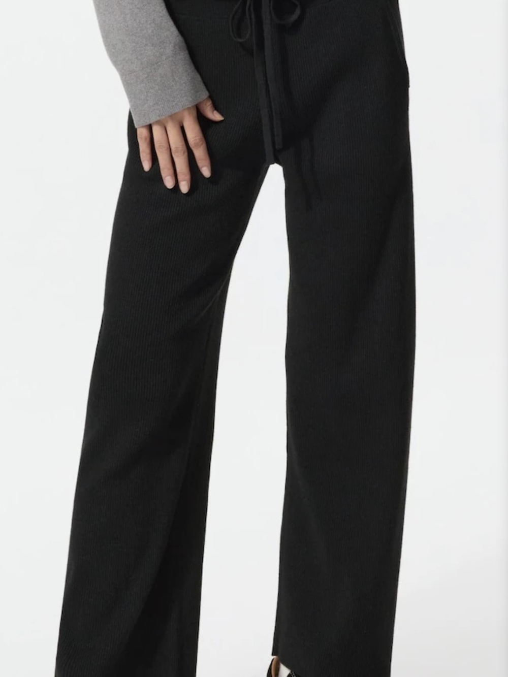 Uniqlo Women's Black Wide-Leg Knit Pants